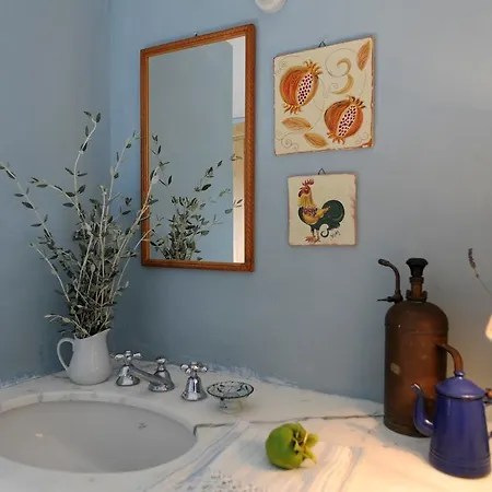 Three-bedroom In Iii * Ortonovo