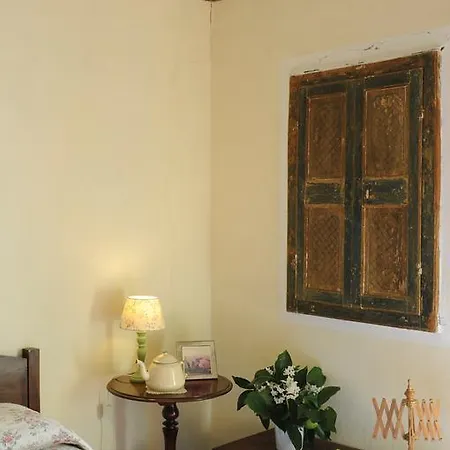 Three-bedroom In Iii Ortonovo